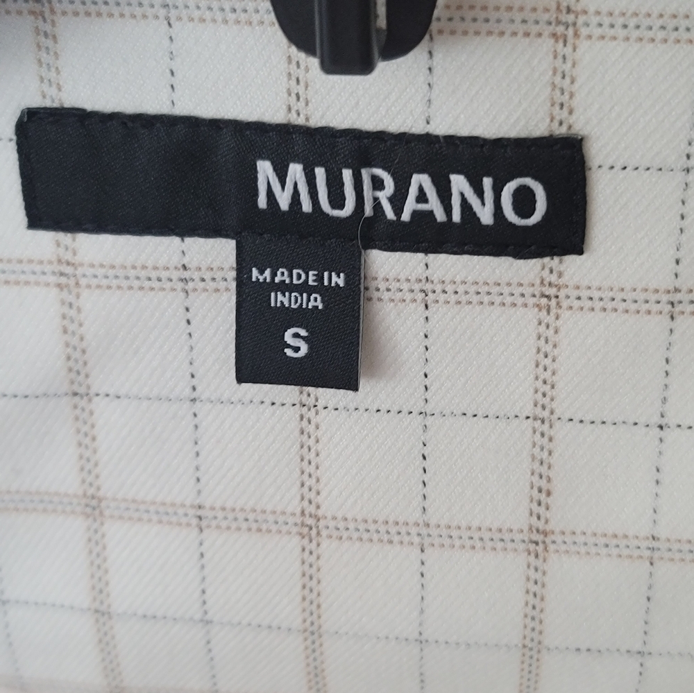 Murano Cream Vest with Classic Tailoring - Picture 3 of 5
